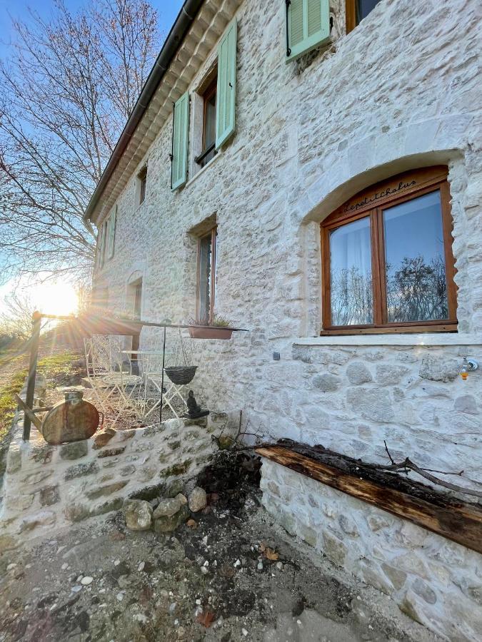 le petit chalus grand gite Forcalquier Extérieur photo